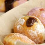 Bomboloni Spesial Untuk Keluarga