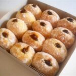 Donat Dengan Isi Cokelat Lumer