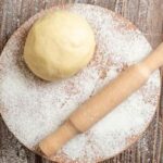 Teknik Penggulungan Adonan Kue