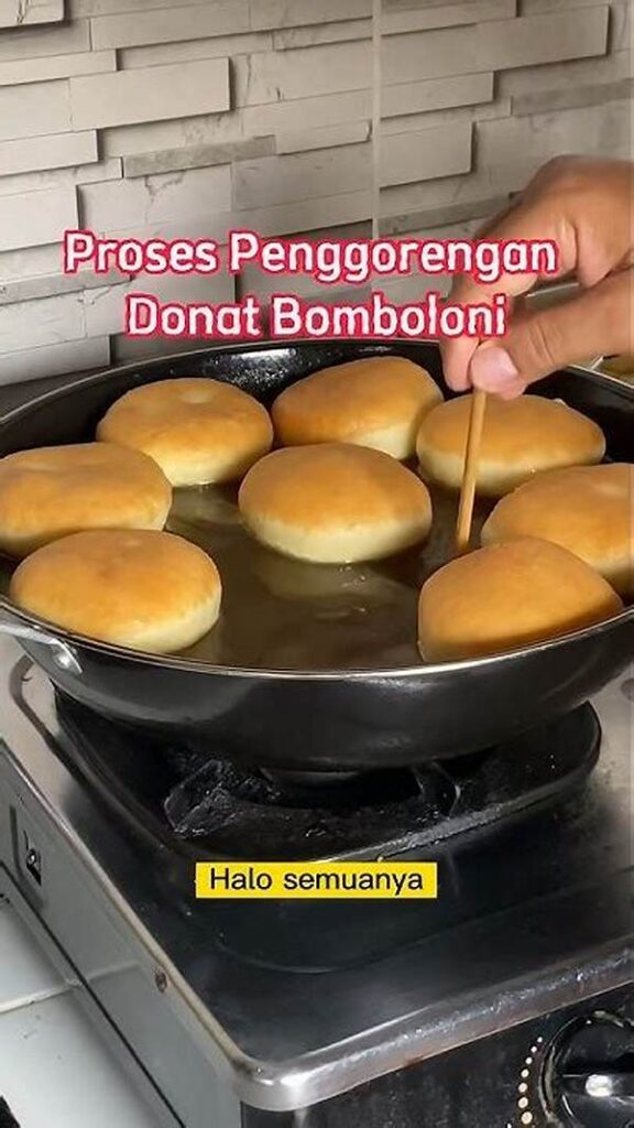 Proses Pembuatan Donat Bomboloni Simple